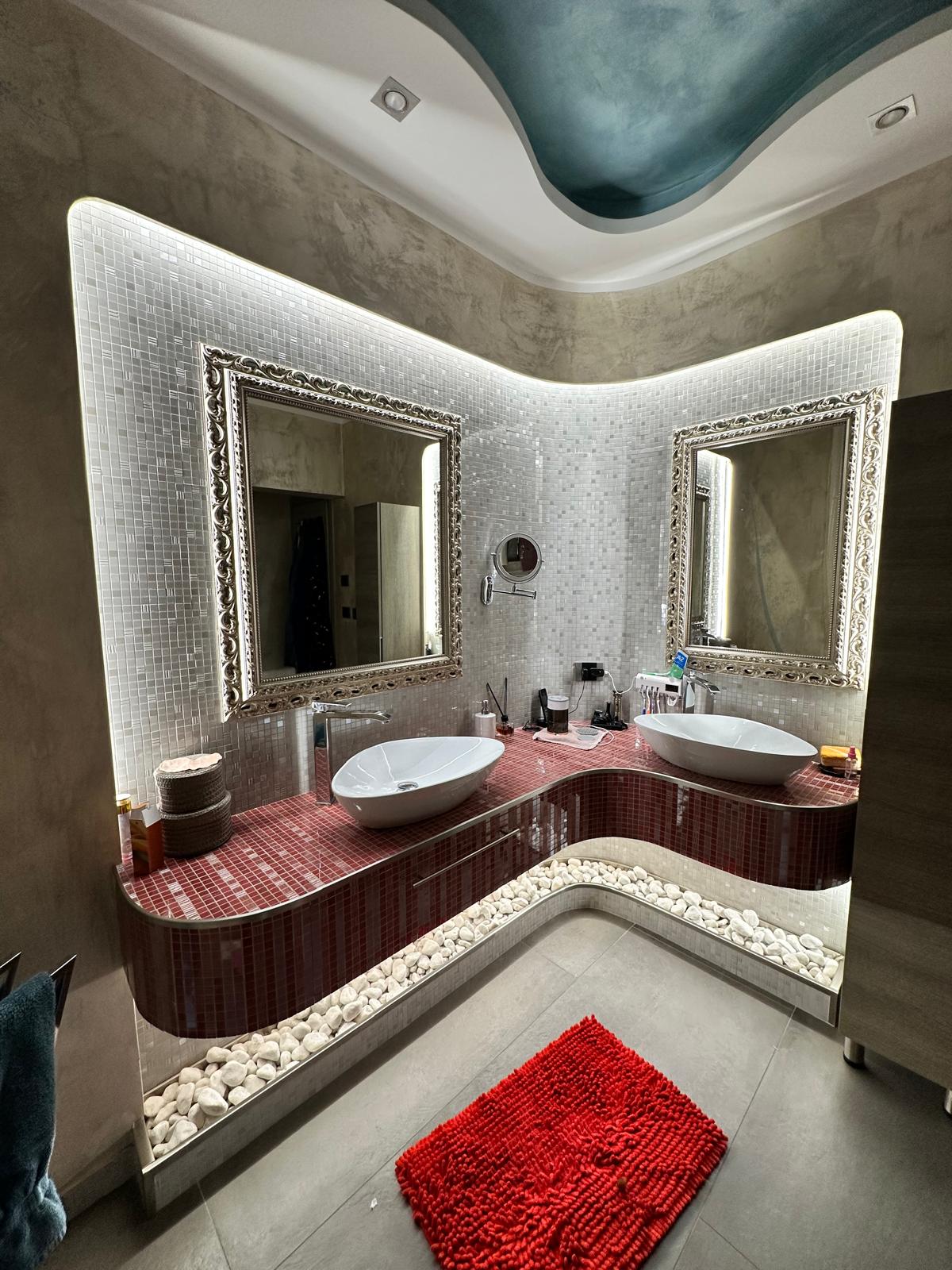 Bagno realizzato con impianto idraulico integrato